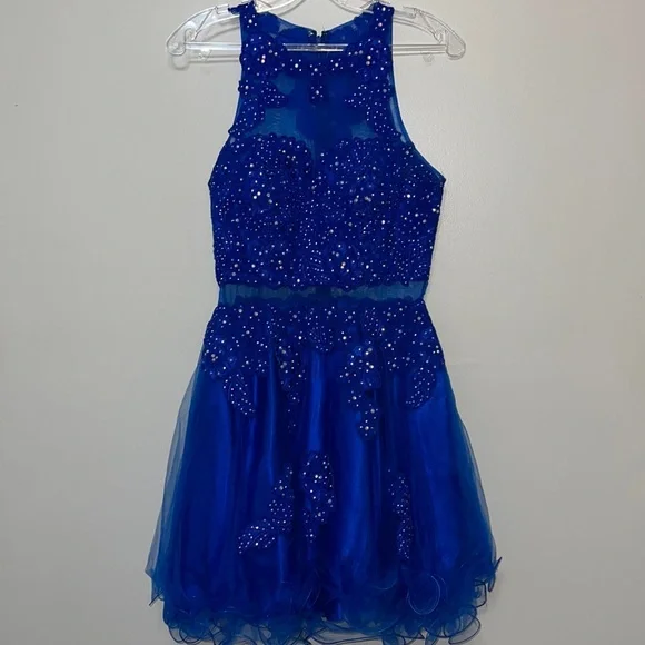 Anny Lee, formal dress - Picture 2 of 13